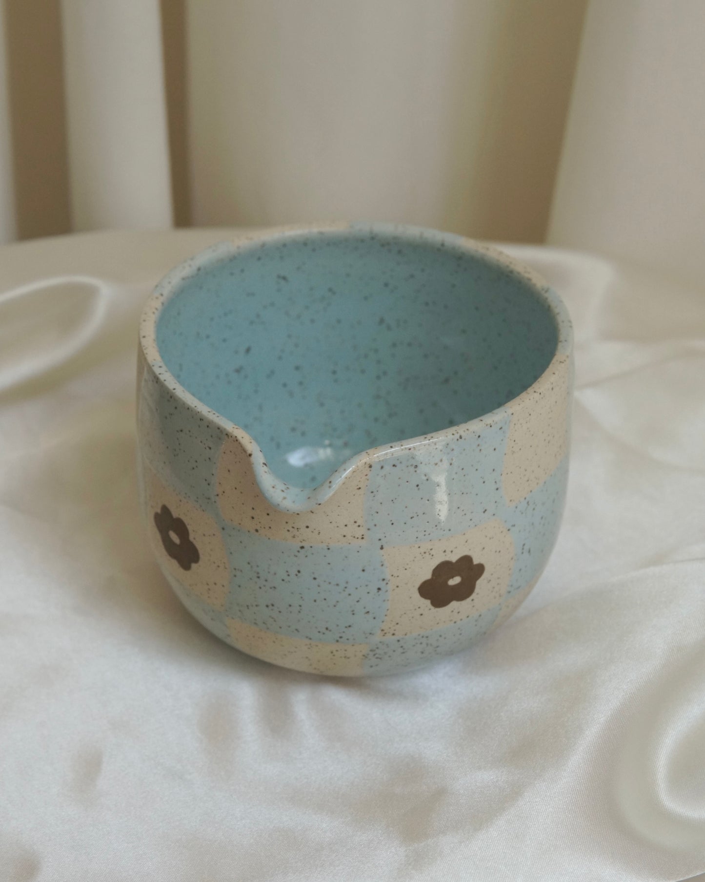 blueberry mocha wavy checkered flowers bowl