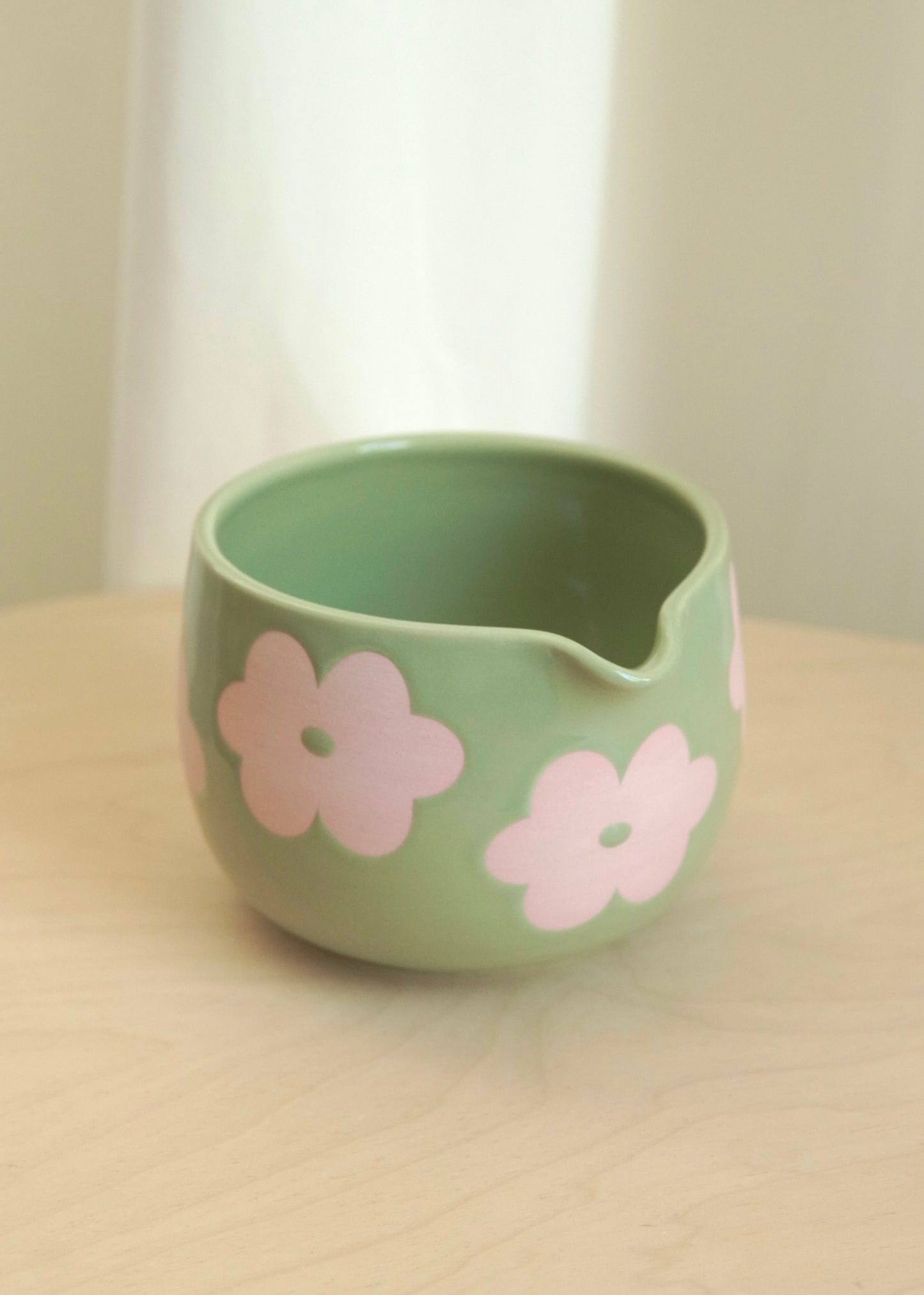 matcha rose flowers matcha bowl (PRE-ORDER)