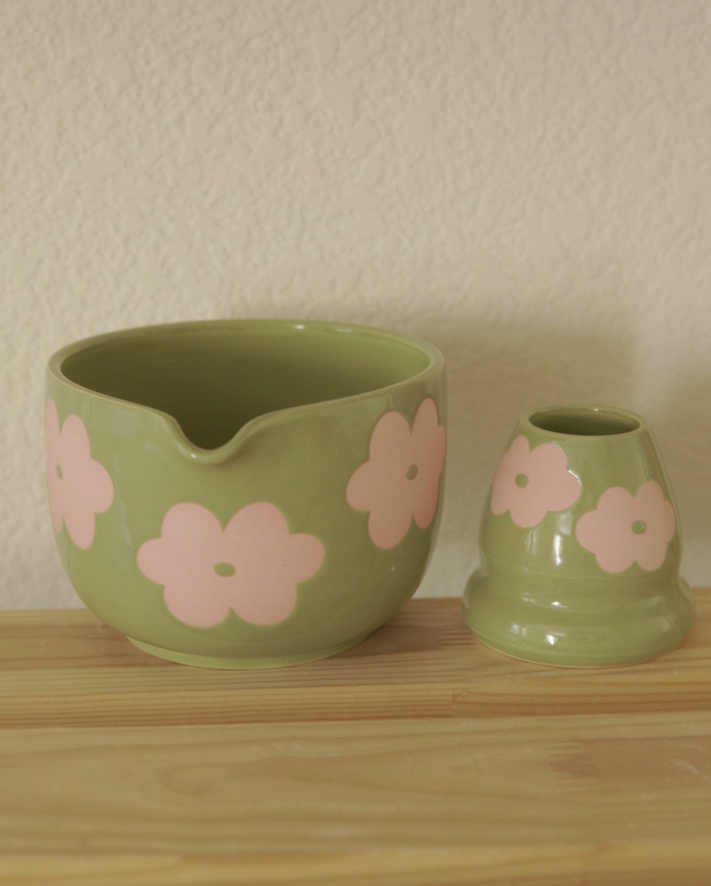 matcha rose/coconut flowers set (bowl + whisk stand) PRE-ORDER